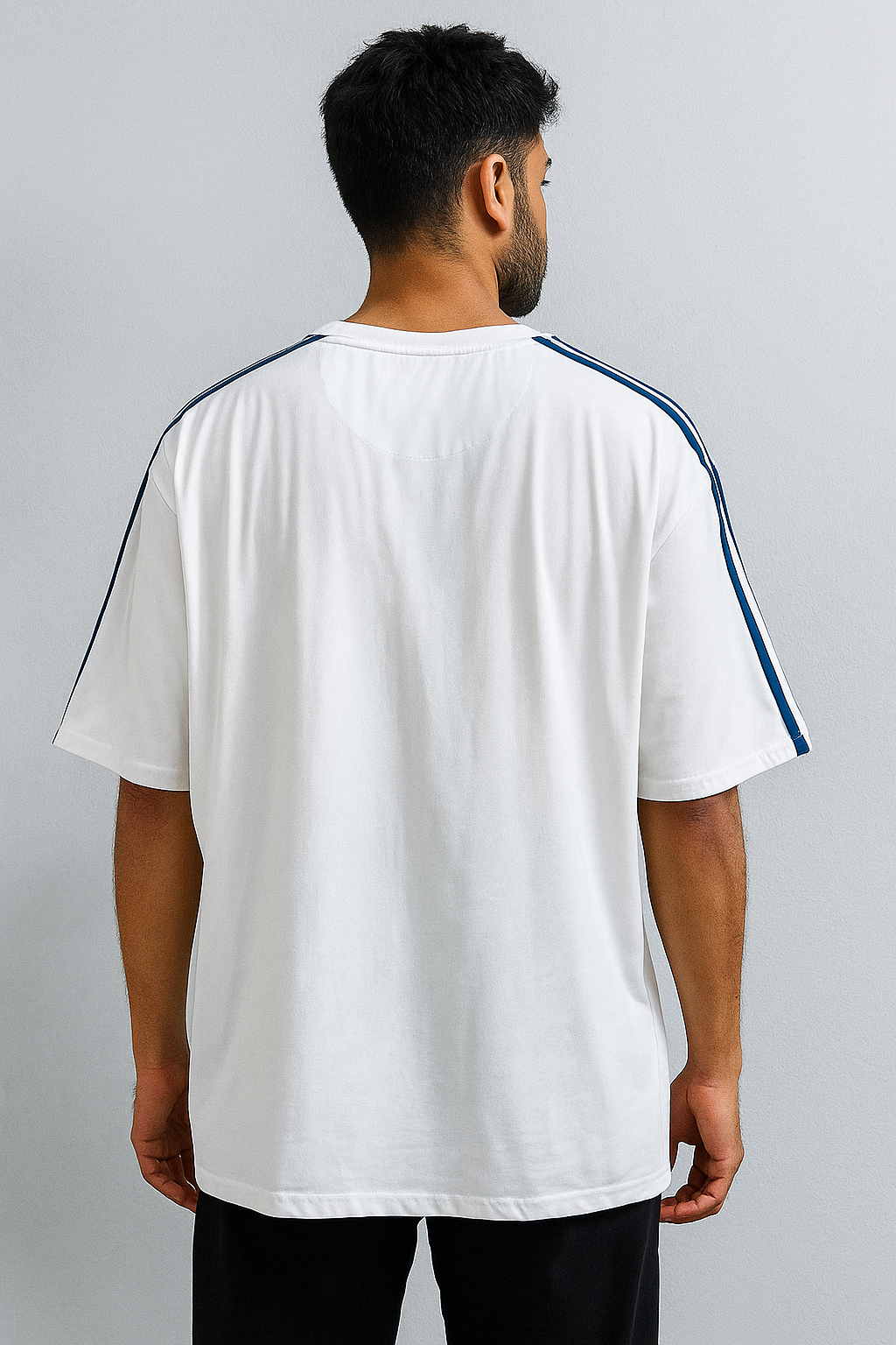 Adidas Oversized Logo T-Shirt – White & Blue